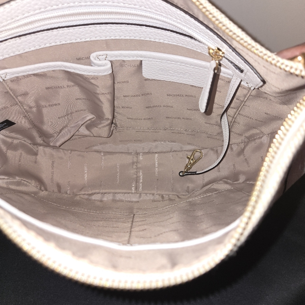 Michael Michael Kors Brooklyn Medium Convertible Hobo Women's - Picture 6 of 13